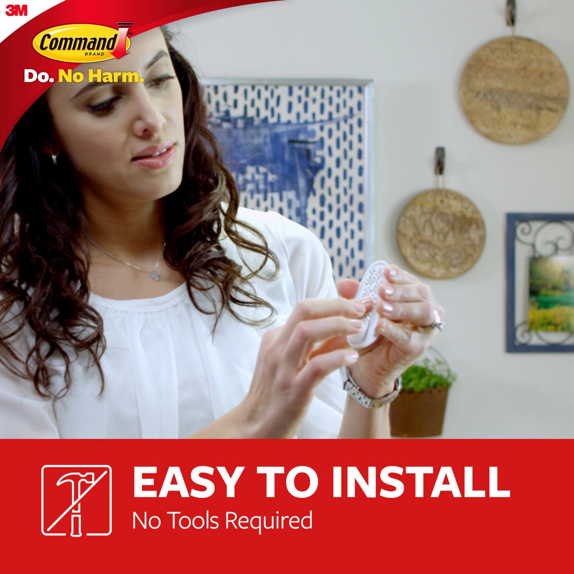 Command™ White Medium Designer Hooks Multi-Pack